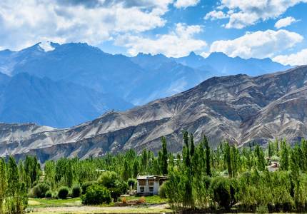 Chandigarh to Jammu & Kashmir with Chandigarh Return